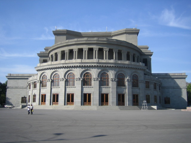 Yerevan_Opera_House